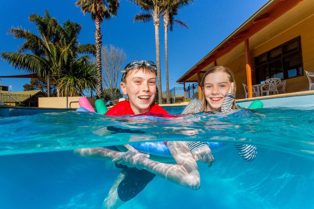 Big4 Whiters Holiday Village Лейкс Ентранс Екстериор снимка