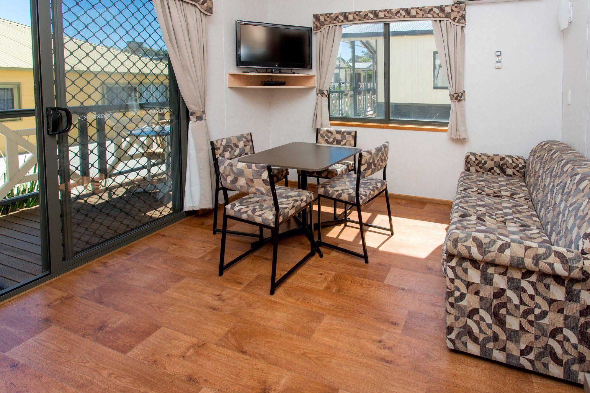 Big4 Whiters Holiday Village Лейкс Ентранс Екстериор снимка