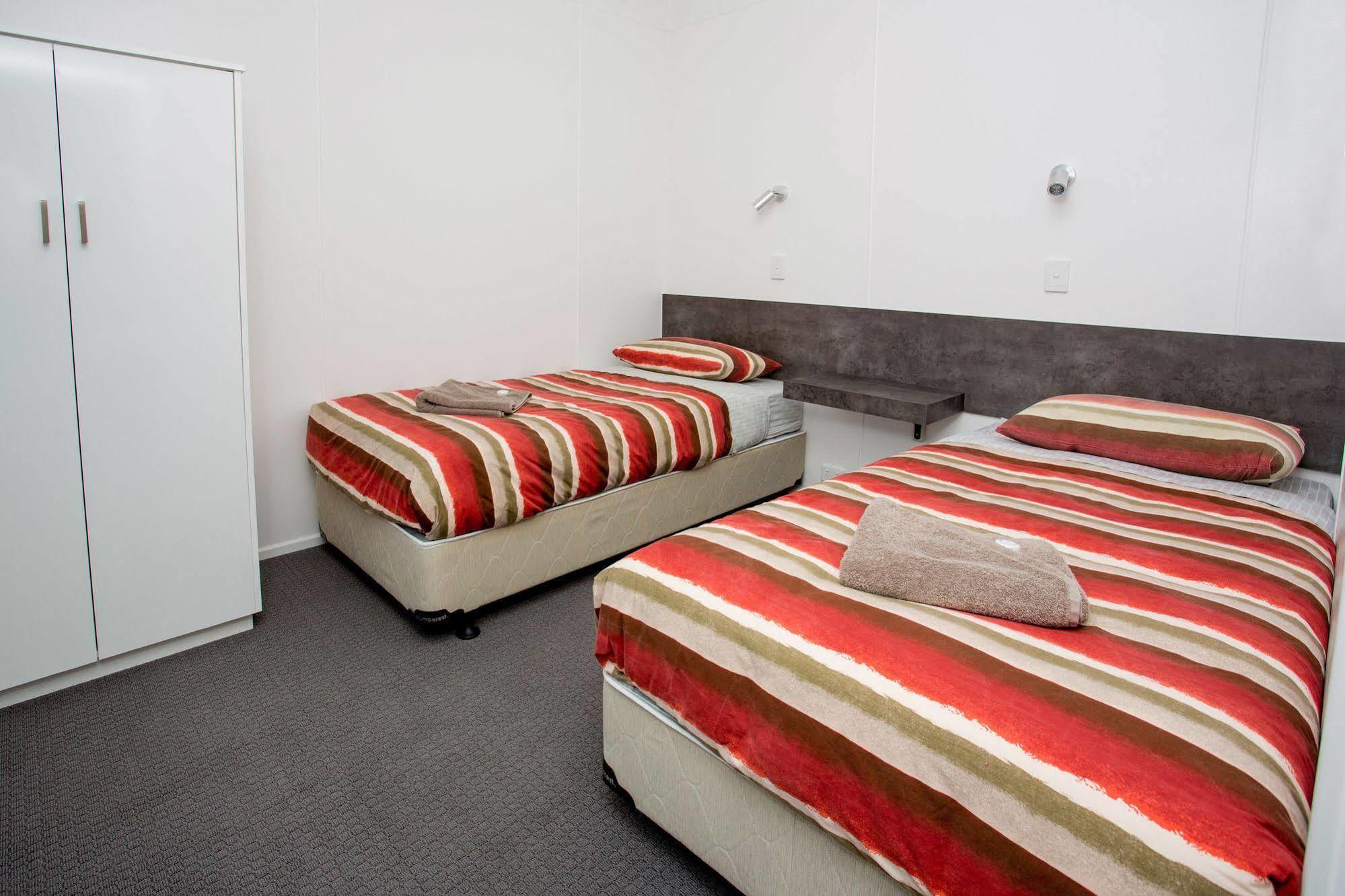Big4 Whiters Holiday Village Лейкс Ентранс Екстериор снимка
